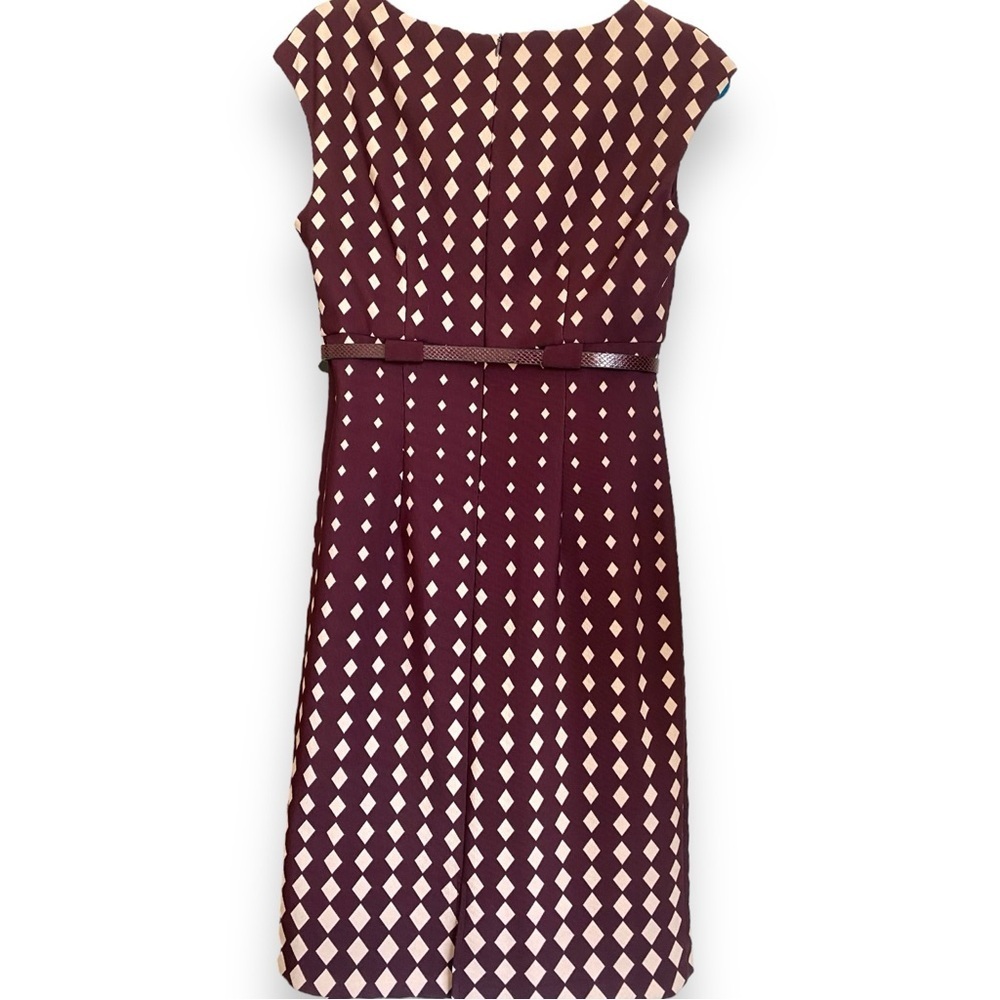 Connected Apparel Sleeveless Slim Fit Dress Belted NWOT Dimond Pattern Pleated